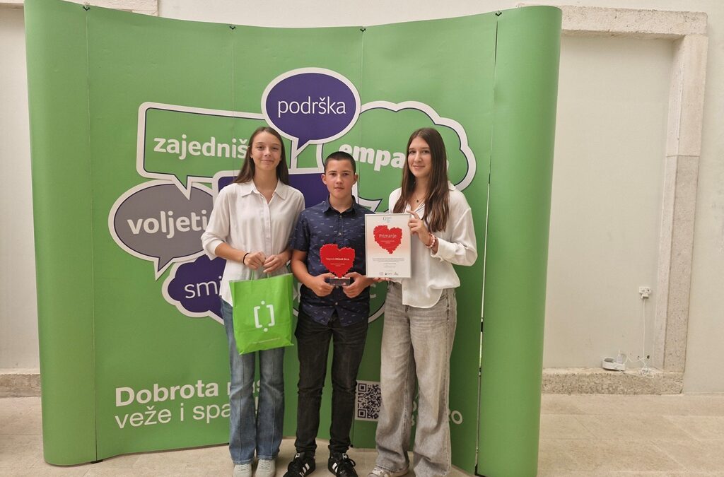 Učenici OŠ Grohote dobitnici nagrade „Otisak srca“ u okviru projekta sCOOLFOOD / „Činimo dobro otiskom srca“ u Zadru